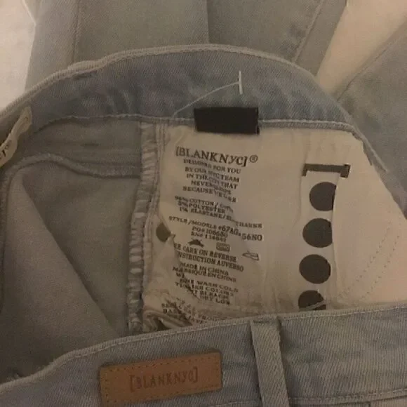 BLANK NYC• Varick Kick Flare Jean in Light Wash 26 - Picture 15 of 16